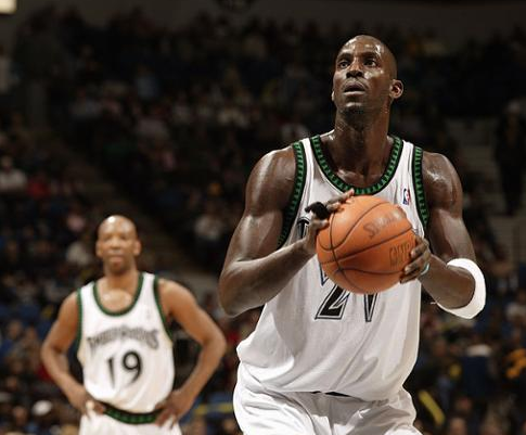 [NBA]哈登强行突破 招牌跳投轻松得分.